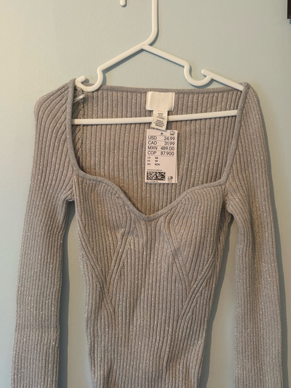 H&M Silver Metallic Ribbed Scoop-Neck Sweater - Picture 1 of 2